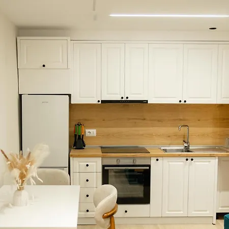 Apartment Ionian Blue 6 *